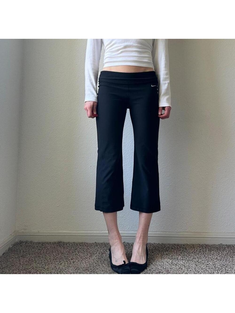 Vintage Nike y2k low rise wide leg flare cropped black athletic wear capris